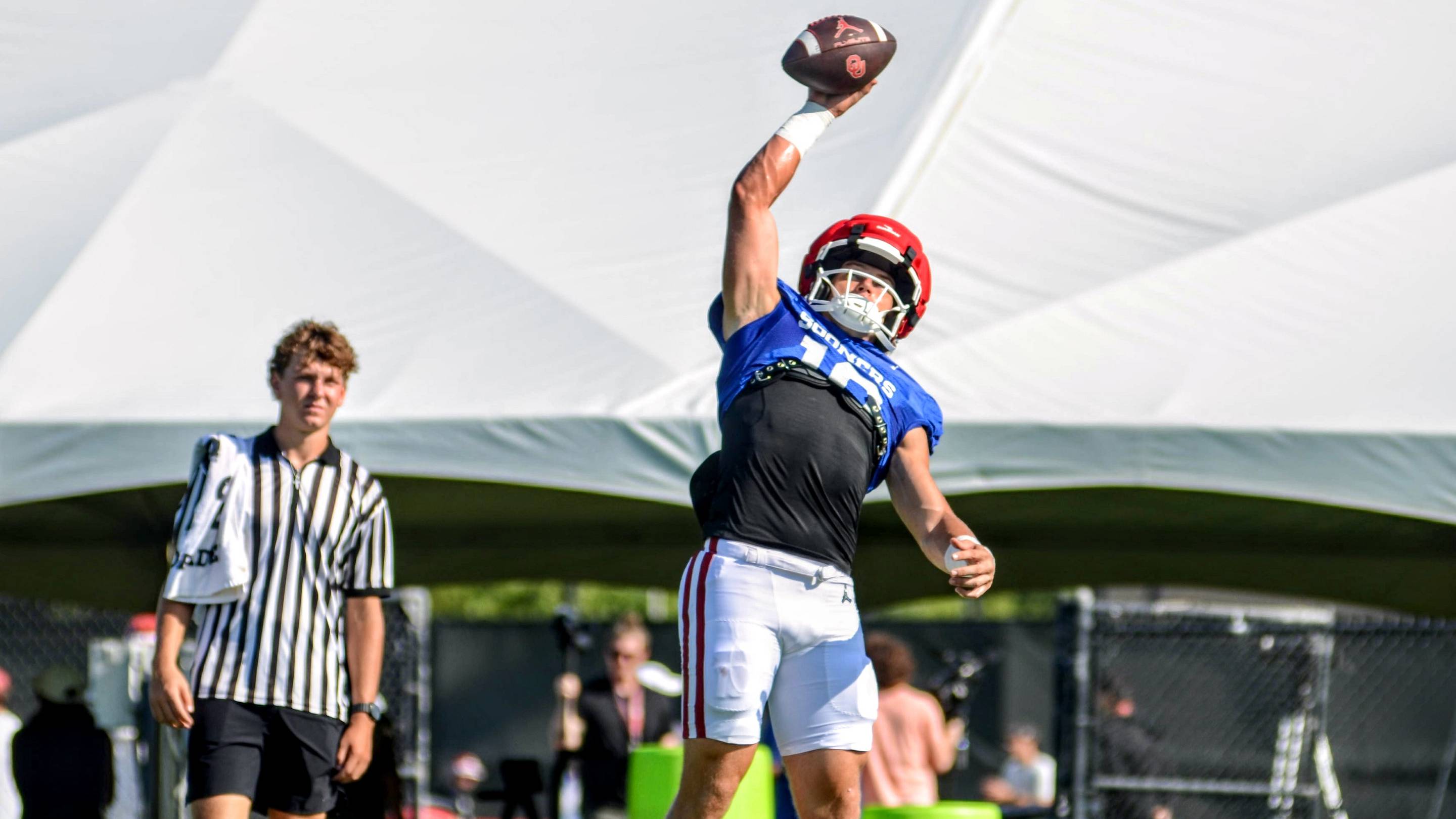 Against UTEP, John Mateer and Oklahoma Hope to Play 'Clean Football'