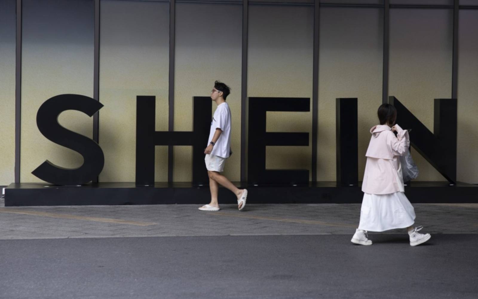 Shein CEO’s wealth falls over US$15bil after whittled-down IPO