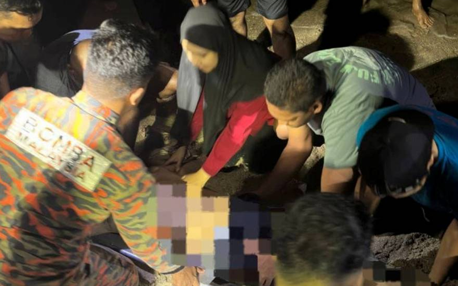 Father, son drown during beach outing in Pengerang