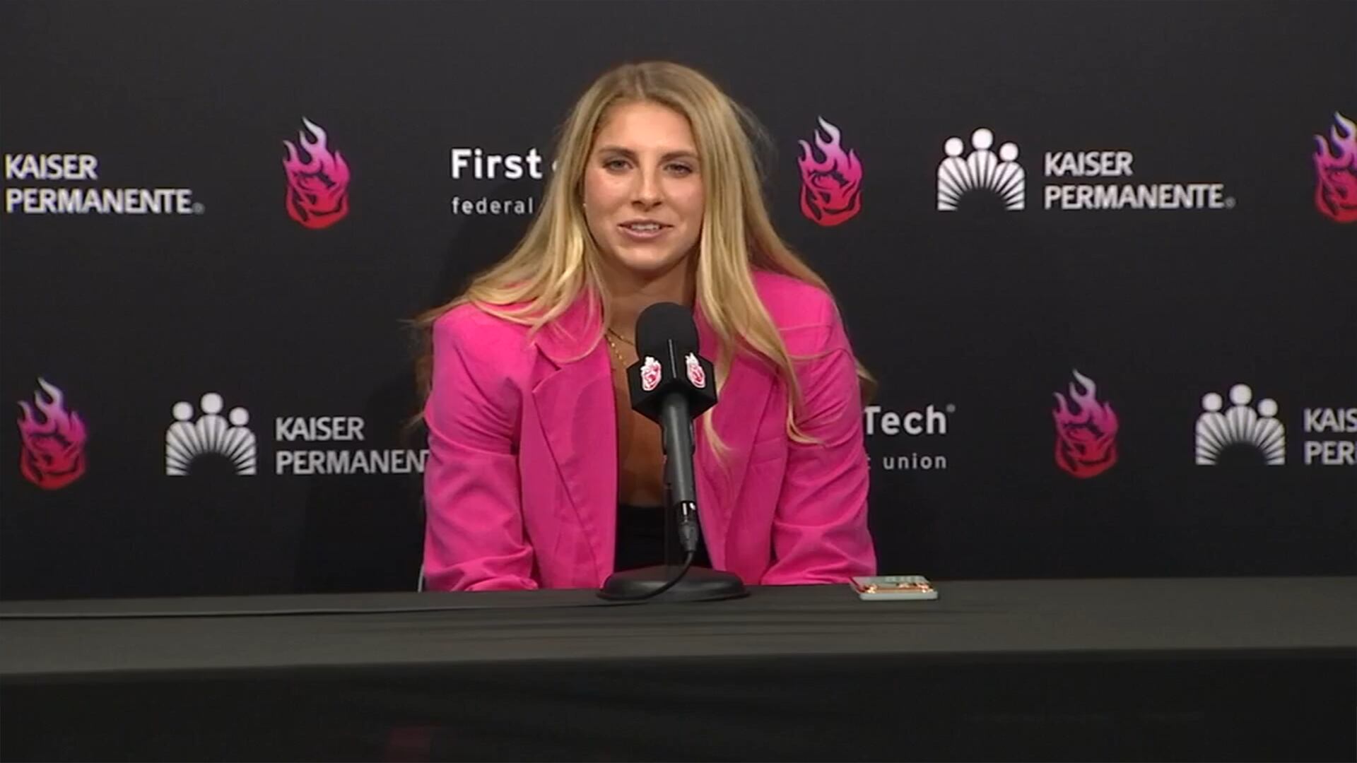 Portland Fire’s Sarah Ashlee Barker talks ACL surgery and recovery process