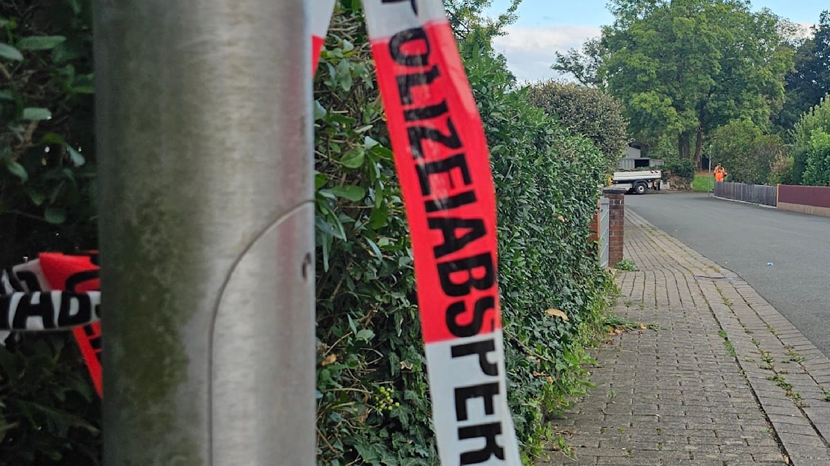 Mit Autos, Messern und Schusswaffen – Sieben Schwerverletzte nach brutaler Attacke