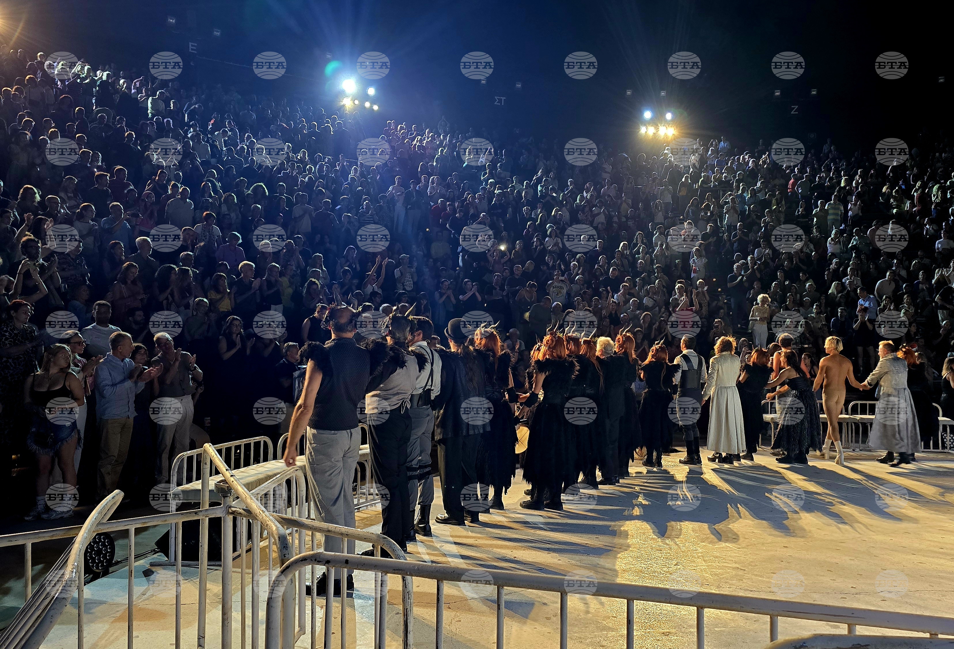 Javor Gardev's "The Bacchae" Brings Athens Audience to Its Feet Again