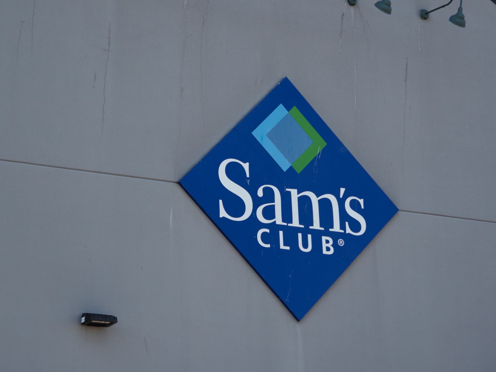 Is Sam’s Club open on Labor Day 2026?