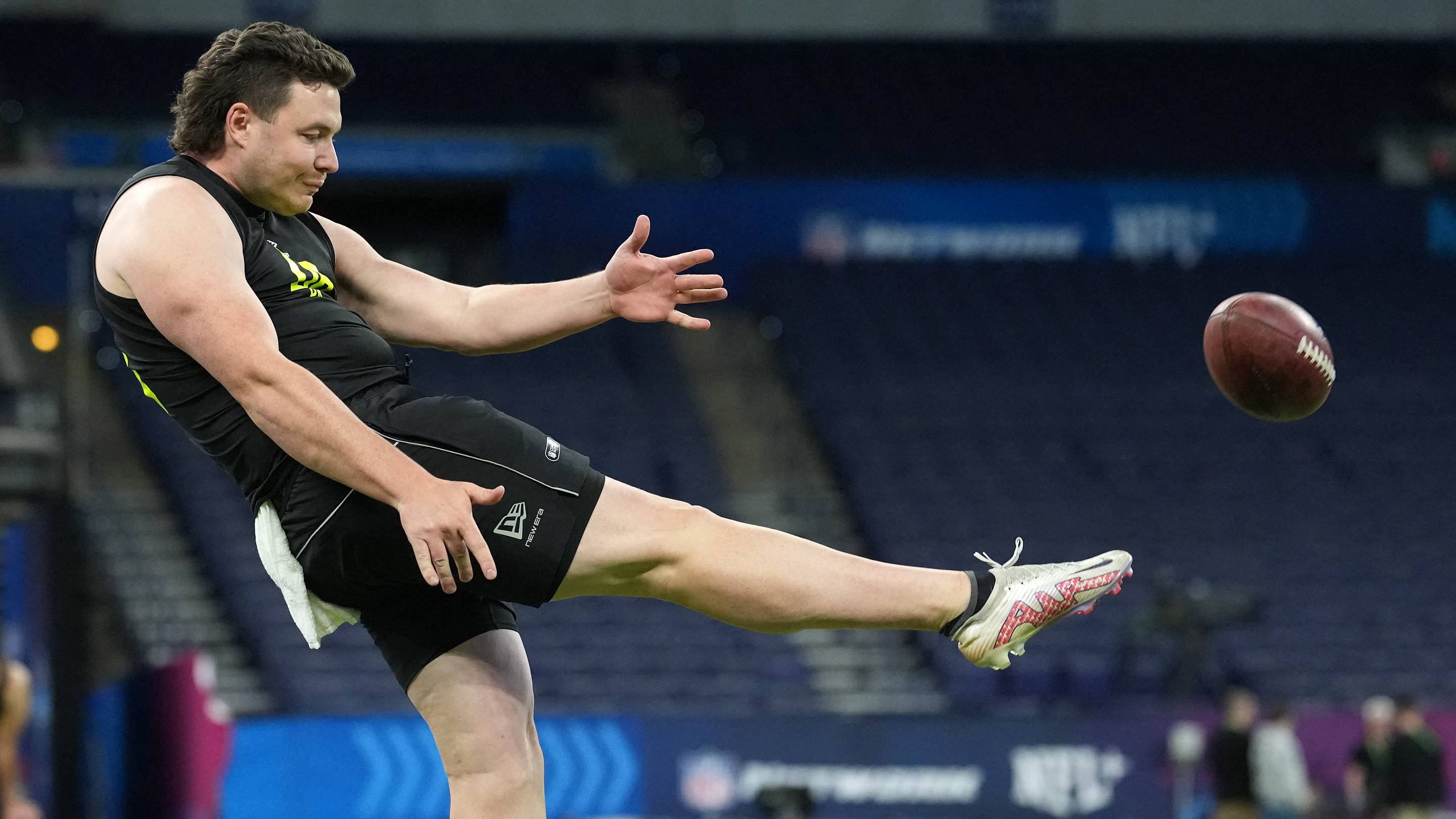 What to Know About New Vikings Punter Brett Thorson (And How He Ultimately Made 53-Man Roster)