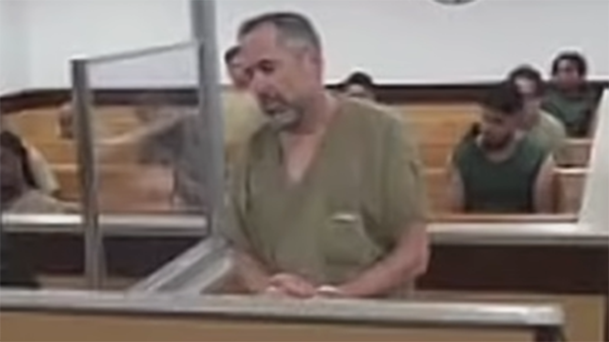 Broward assistant principal granted bond after arrest on domestic battery, robbery charges