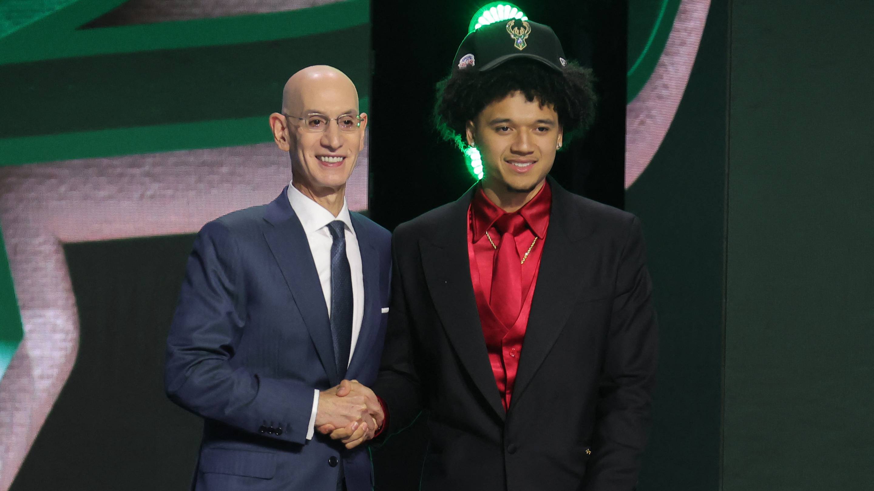 Can Bucks Rookie Brayden Burries Make the All-Rookie First Team?