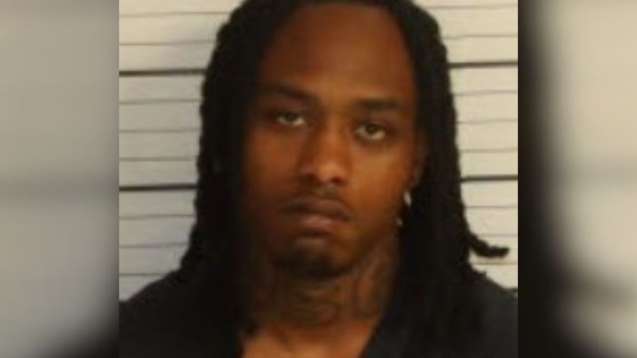 Man charged with murder after girlfriend shot dead: MPD