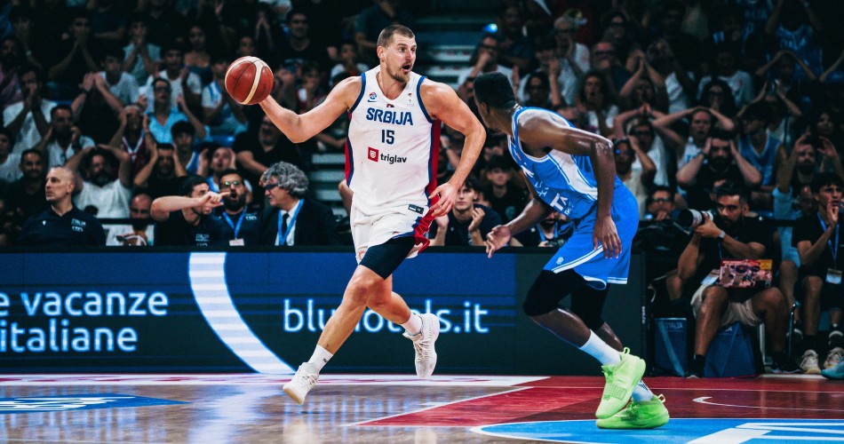 Jokic anota 8 puntos, pero Serbia consigue una importante victoria en Italia