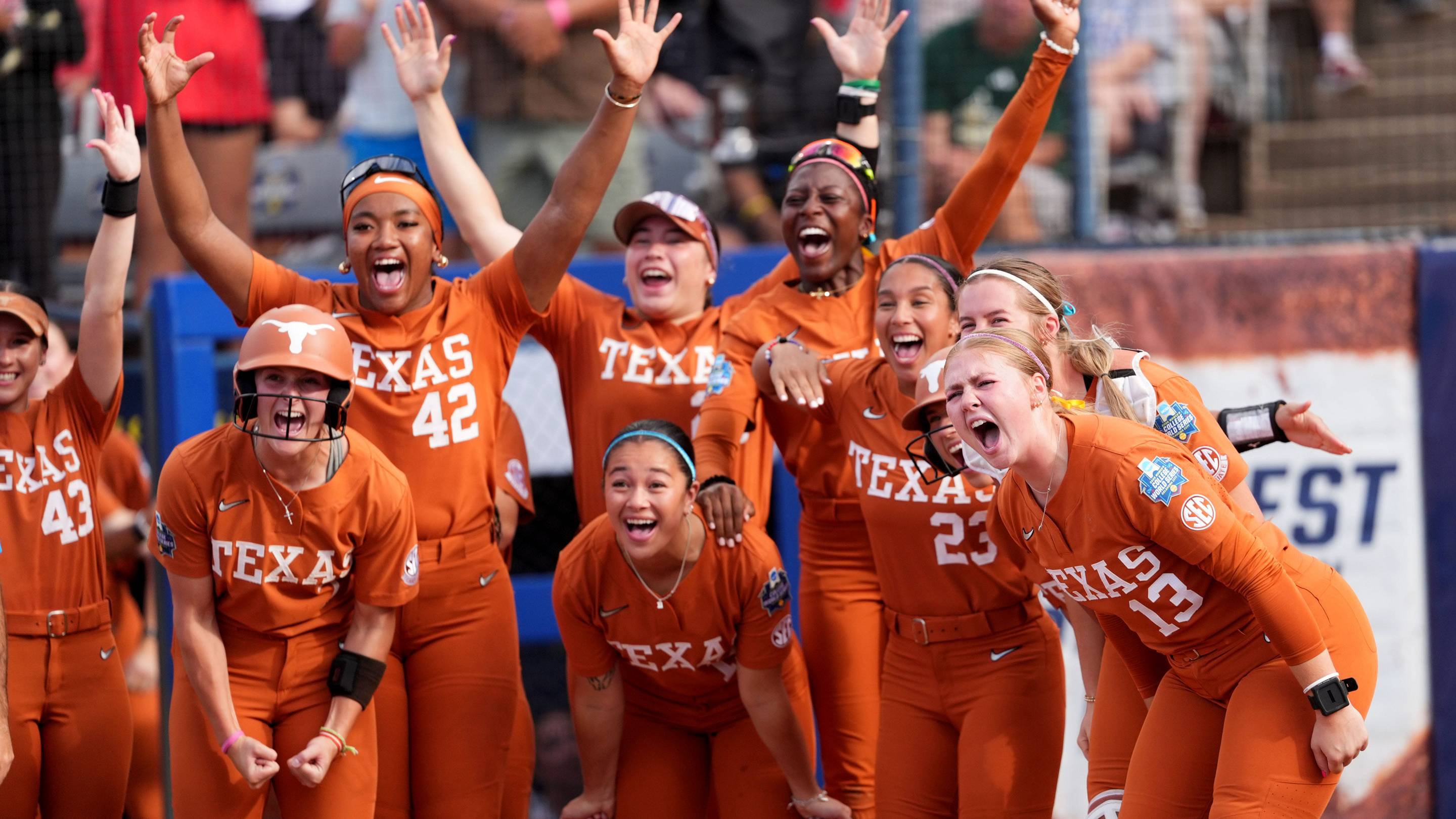 4 College Softball Programs to Watch This Fall