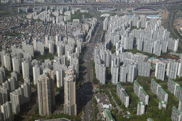 Gov’t Scraps Plan to Cut Basic Deduction for Nonresident Owners of Only 1 Home
