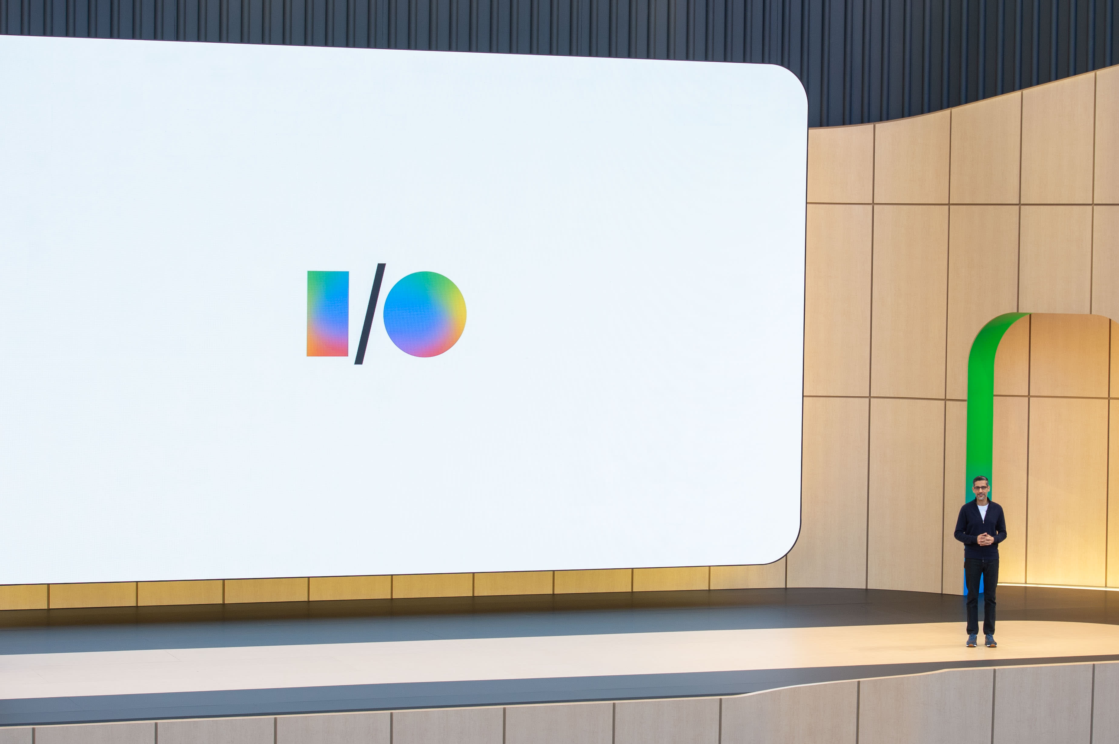 Alphabet stock has tanked to close out the summer because of a 'brain drain' — what may happen to it next