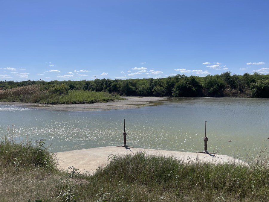 Laredo leaders head West in search of water sources