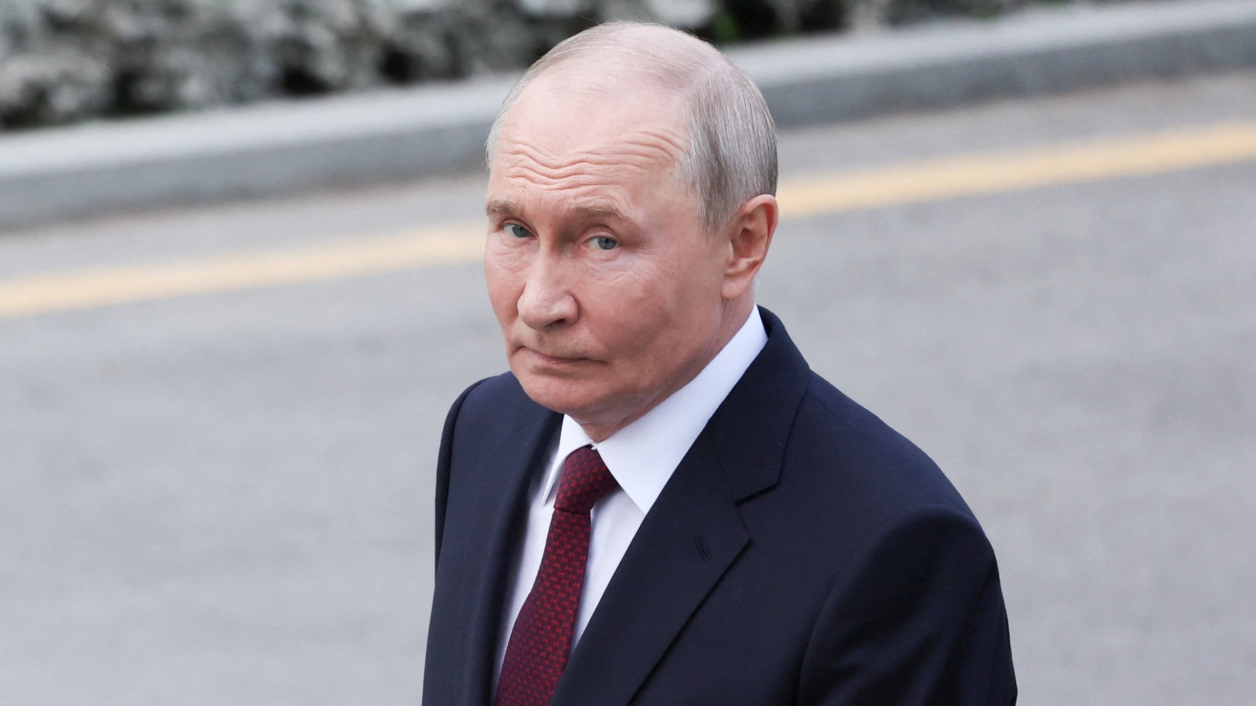 Putin Expands Security Service Staff Amid Fears for His Safety