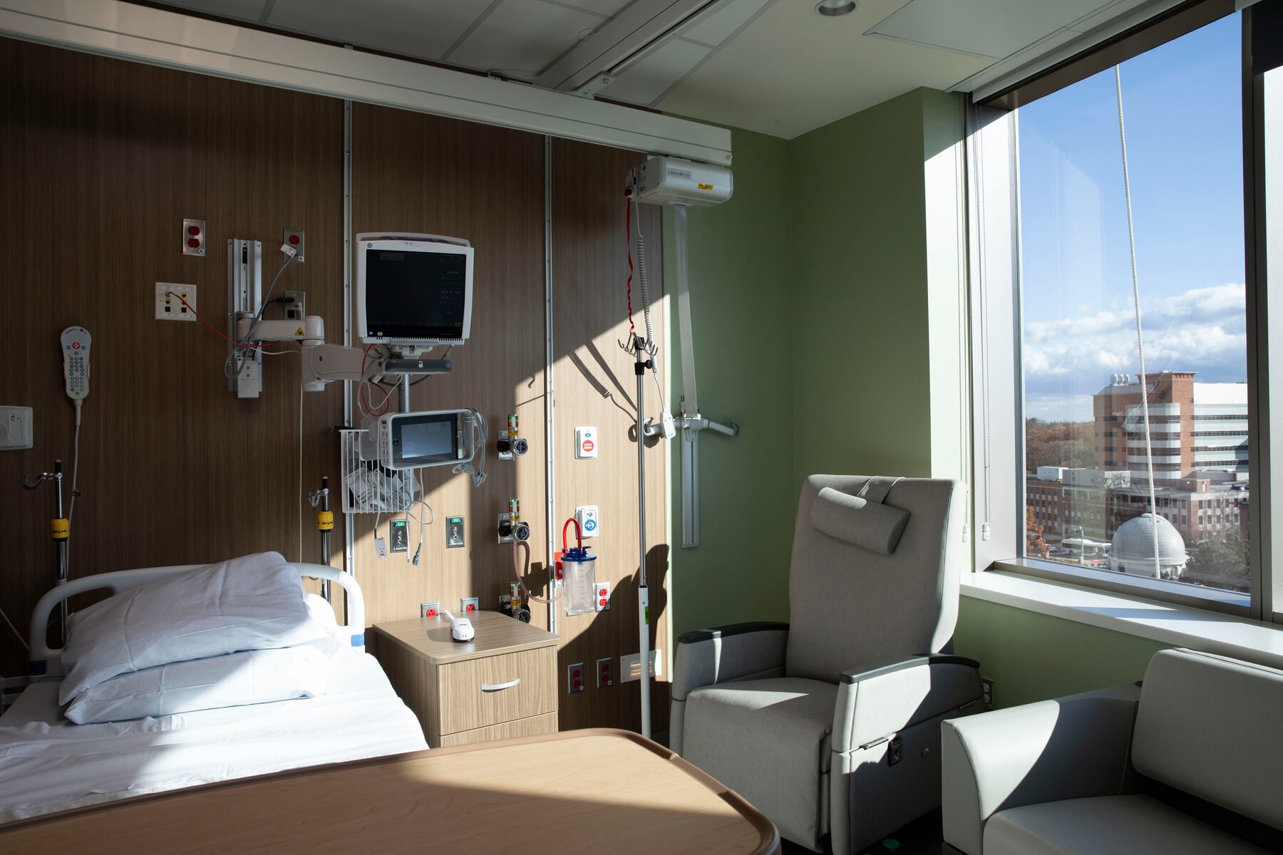10 healthcare jobs with the ‘healthiest’ outlook for the next decade