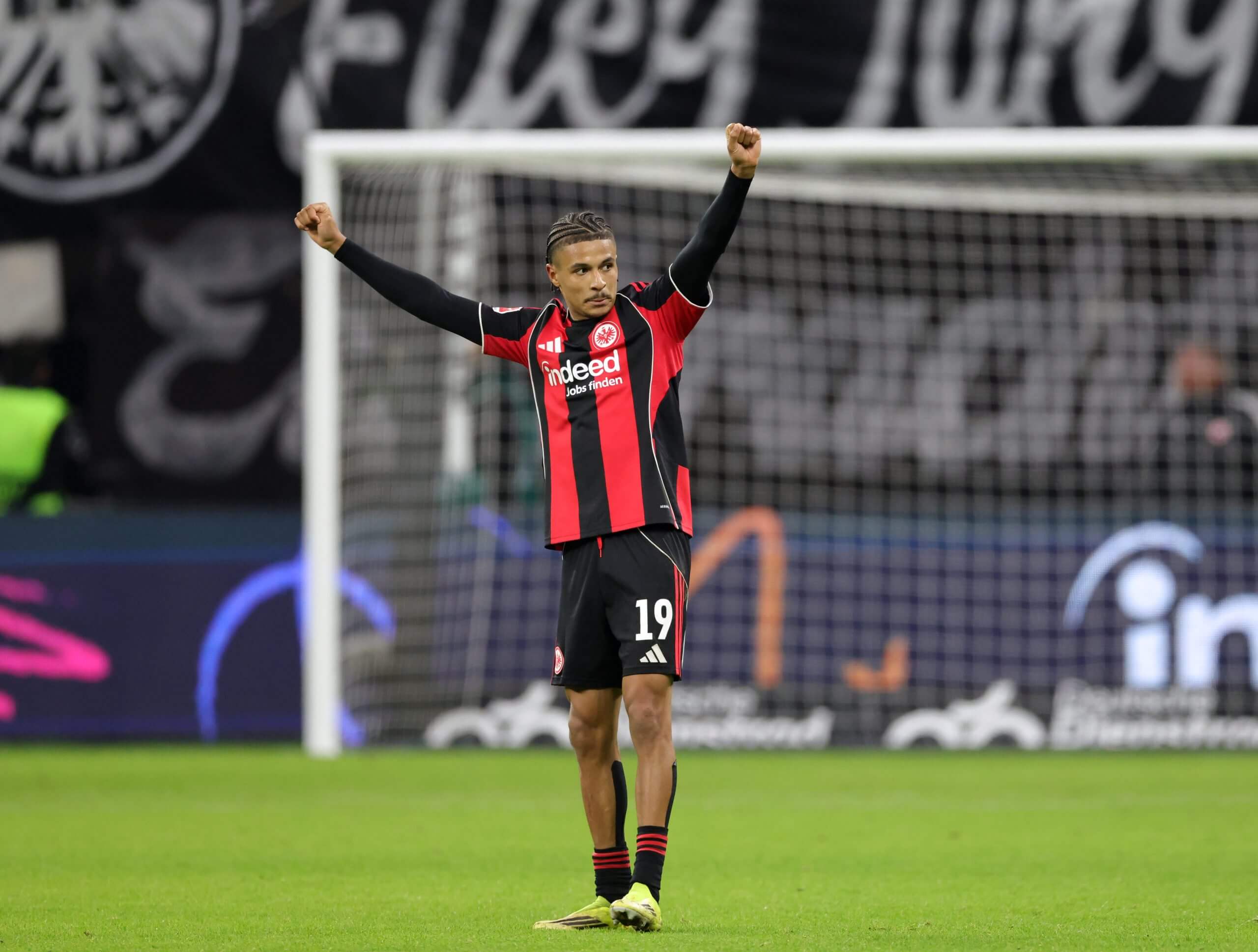 Leeds working to finalise signing of Frankfurt's Jean-Matteo Bahoya