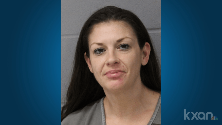 Austin police seize thousands of stolen mail pieces, arrest woman