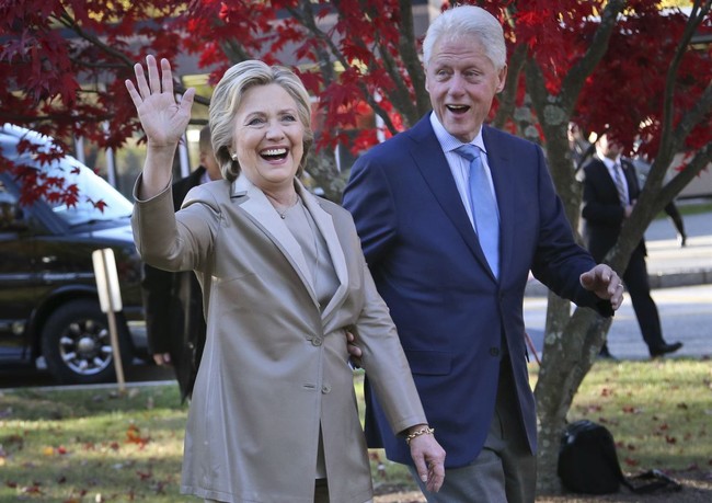 The Clintons Did Not Just Put Out This Ad for an Intern, Did They?
