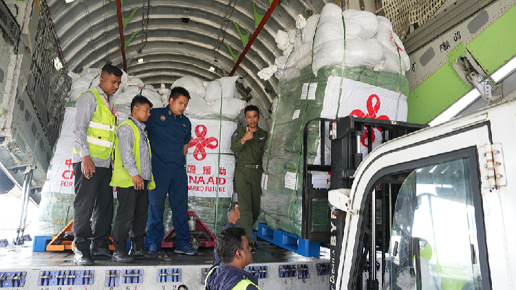 China sends new relief supplies, DNA experts to Nepal after mudslide