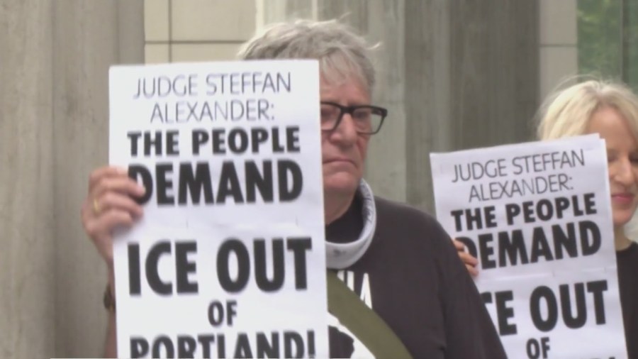 ICE protestors gather ahead of status hearing regarding Portland facility