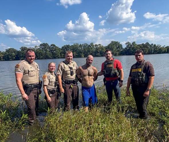 Cartersville man accused of swimming across lake to flee AL deputies