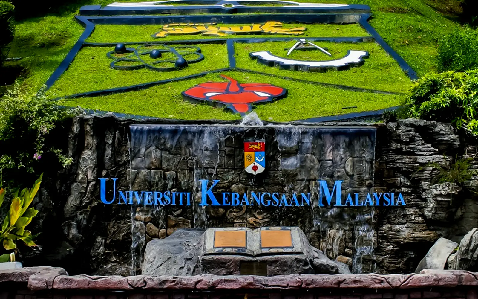 UKM nafi Nur Fitri Azmeer kakitangannya