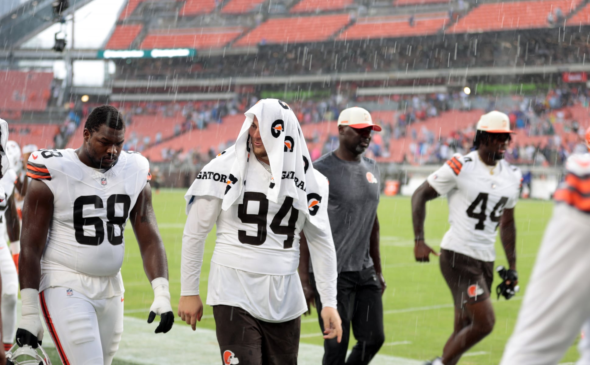 Mason Graham had more pressures than almost every edge rusher as a rookie — now he's free to finish