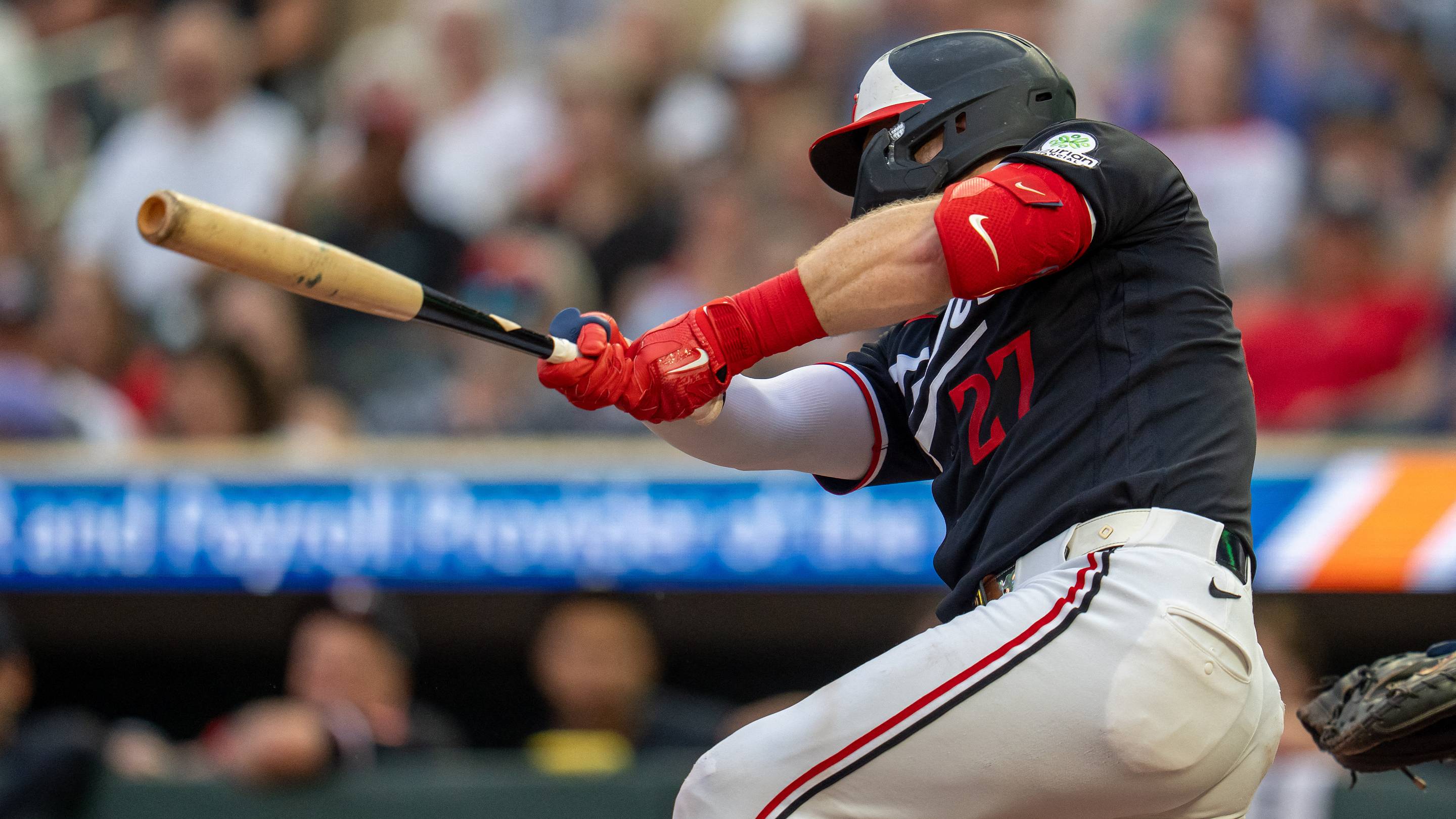 Twins Takeaways: Offense Explodes for 15 Runs in Blowout Win Over Tigers