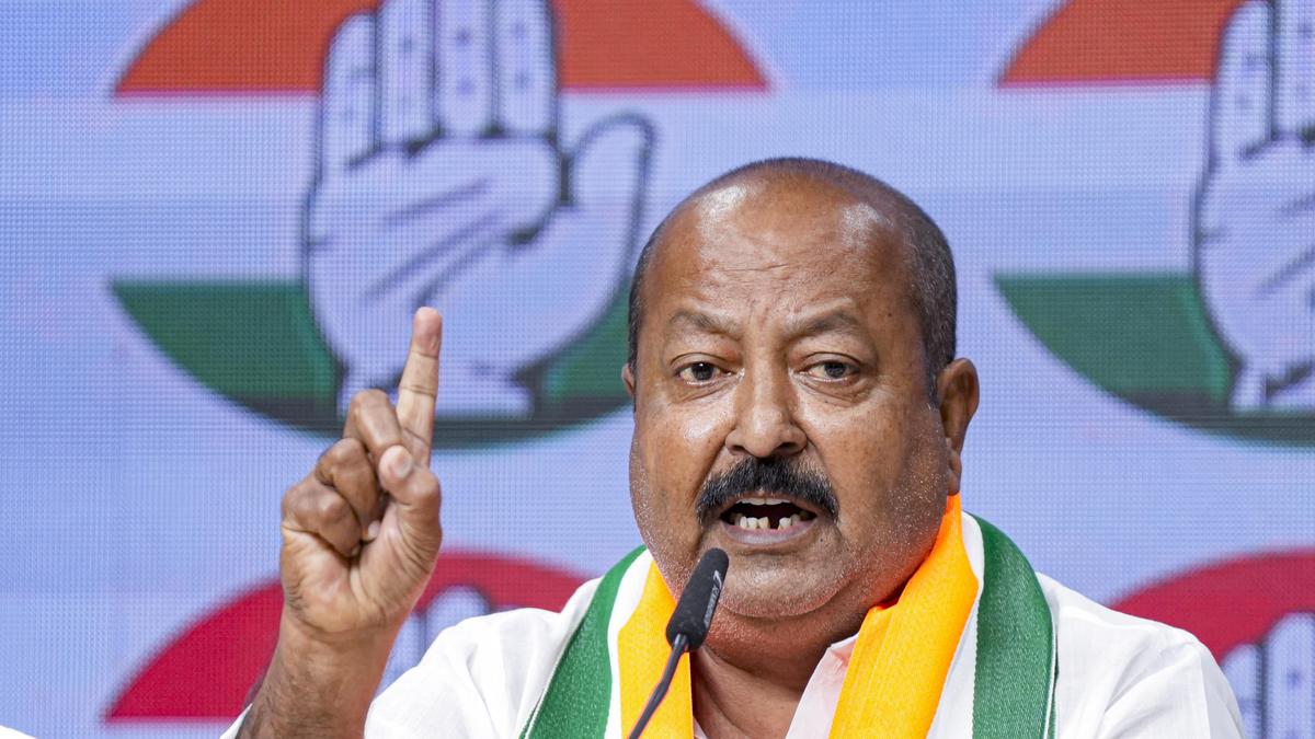 Former AIMIM spokesperson Syed Asim Waqar joins Congress; targets Owaisi-led party