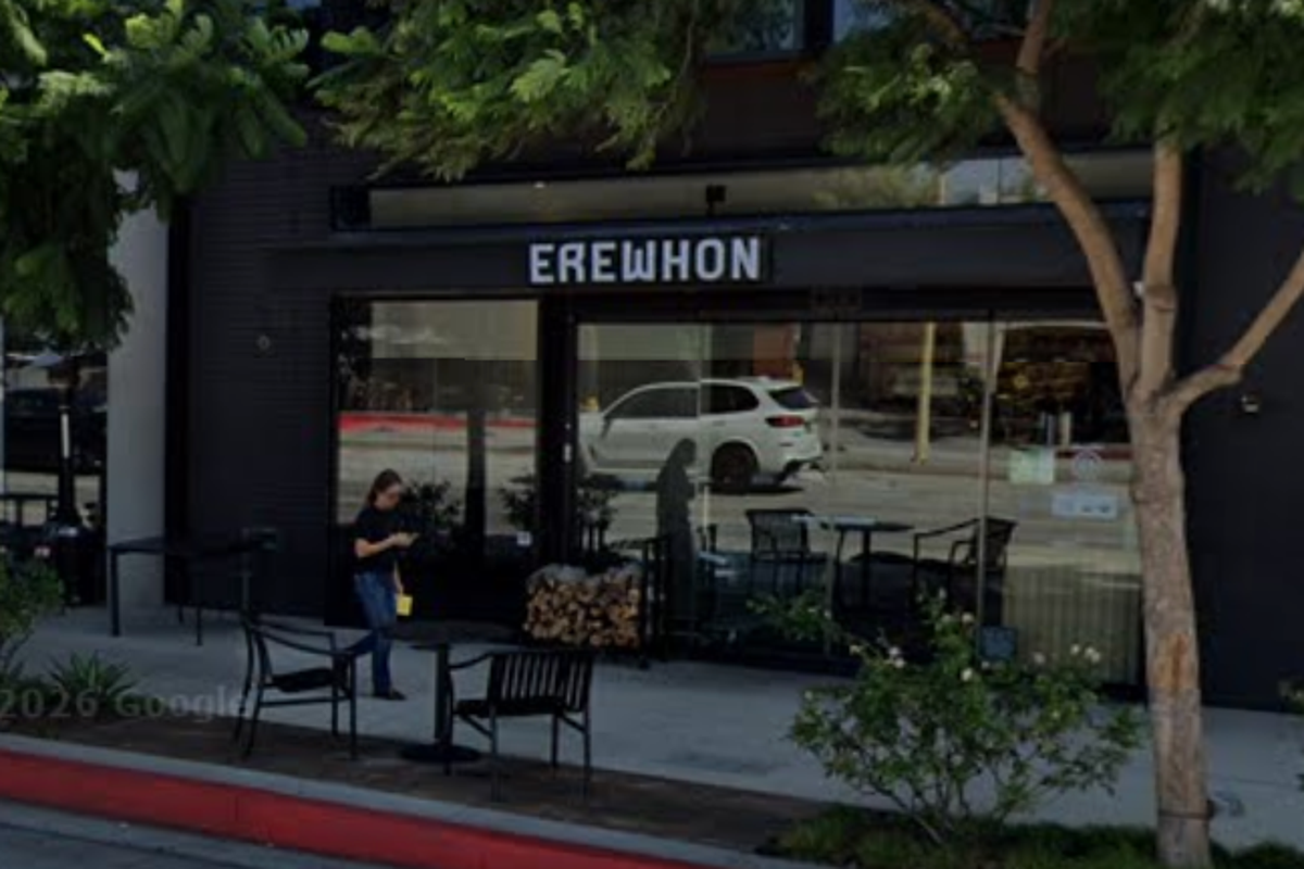 Erewhon, the grocery store made famous by $20 smoothies, is opening outside of LA