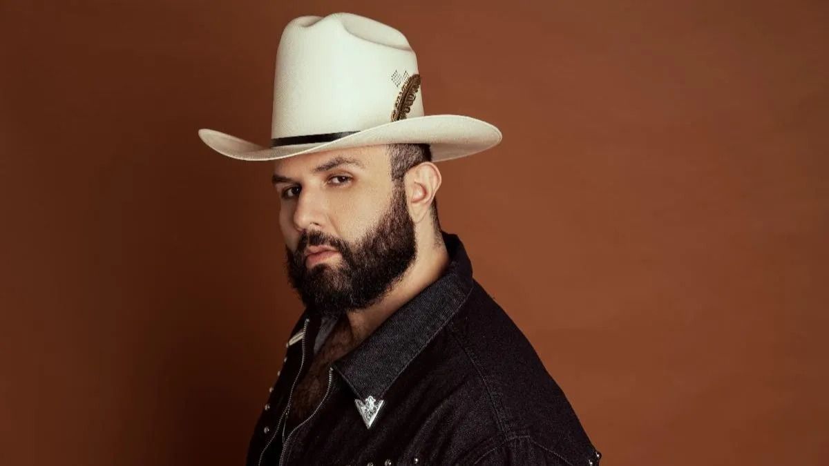 Carín León Says “Being More Mexican Than Ever” Is the Country’s Greatest Musical Weapon