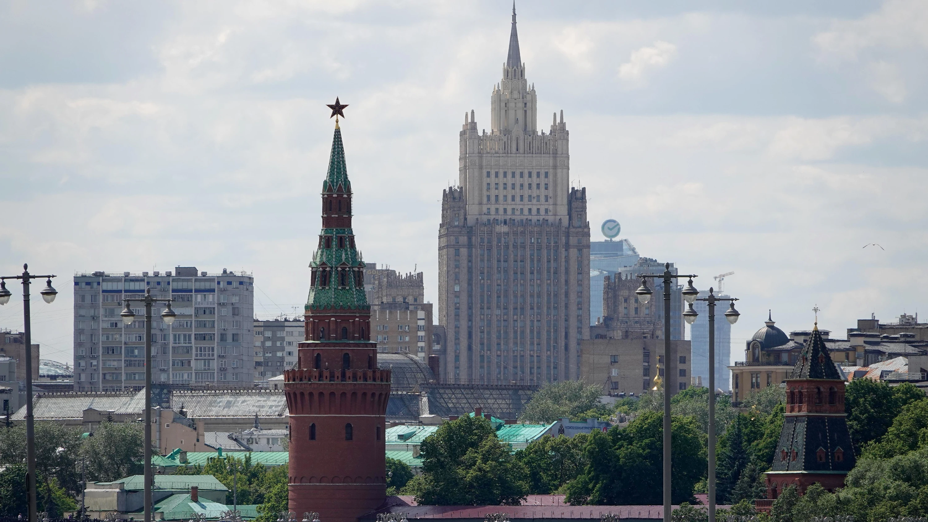 Deutschland-Liveblog: Moskau kündigt „harte Antwort“ auf deutsche Maßnahmen an