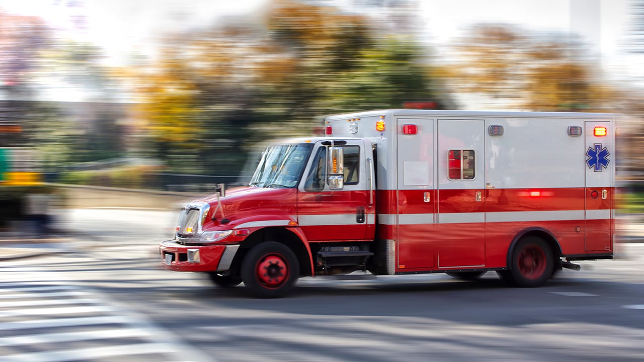 Teen pulled from Angle Lake after 17 minutes underwater