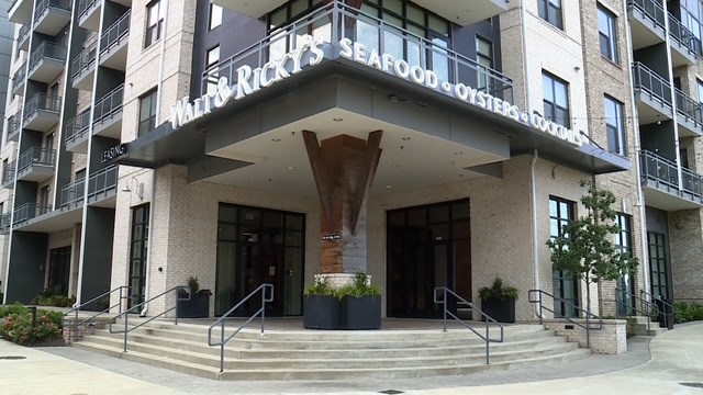 New seafood restaurant opens in downtown Memphis