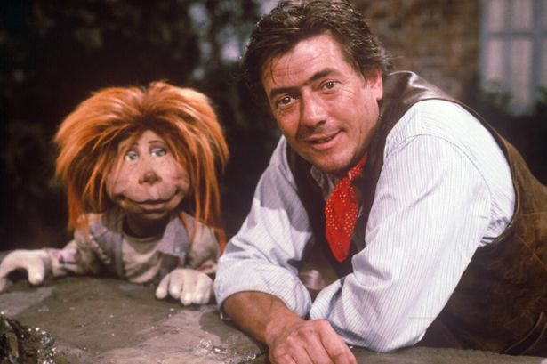 Children's ITV star Peter Llewellyn-Jones dies with tributes paid to The Riddlers actor