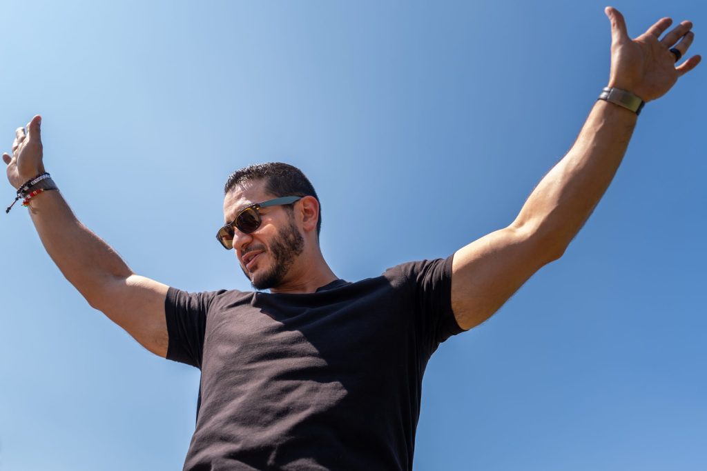 Macho, macho men? El-Sayed, Rogers spar over ‘beta energy,’ football