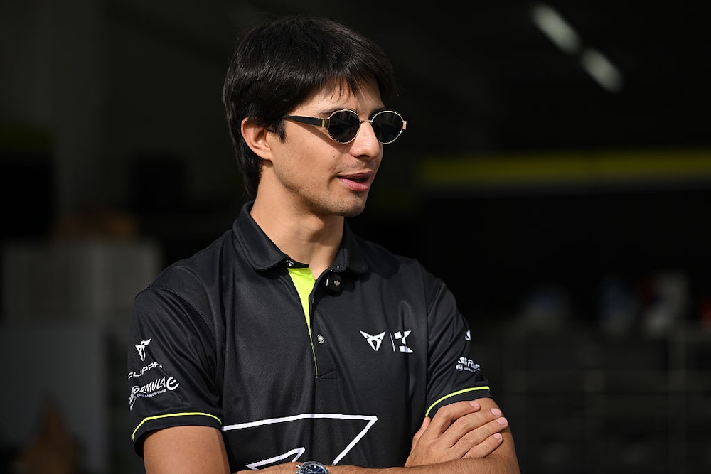 Marti to continue with Cupra Kiro in Formula E