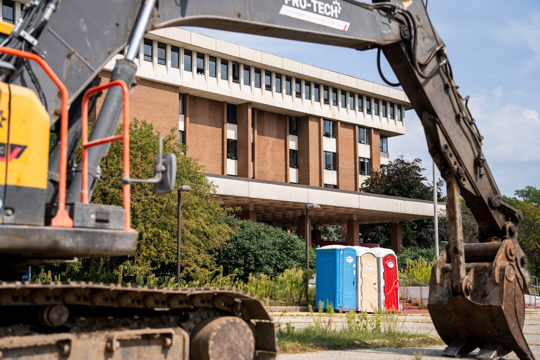 Demolition starts soon on former Grand Rapids hospital building off I-196