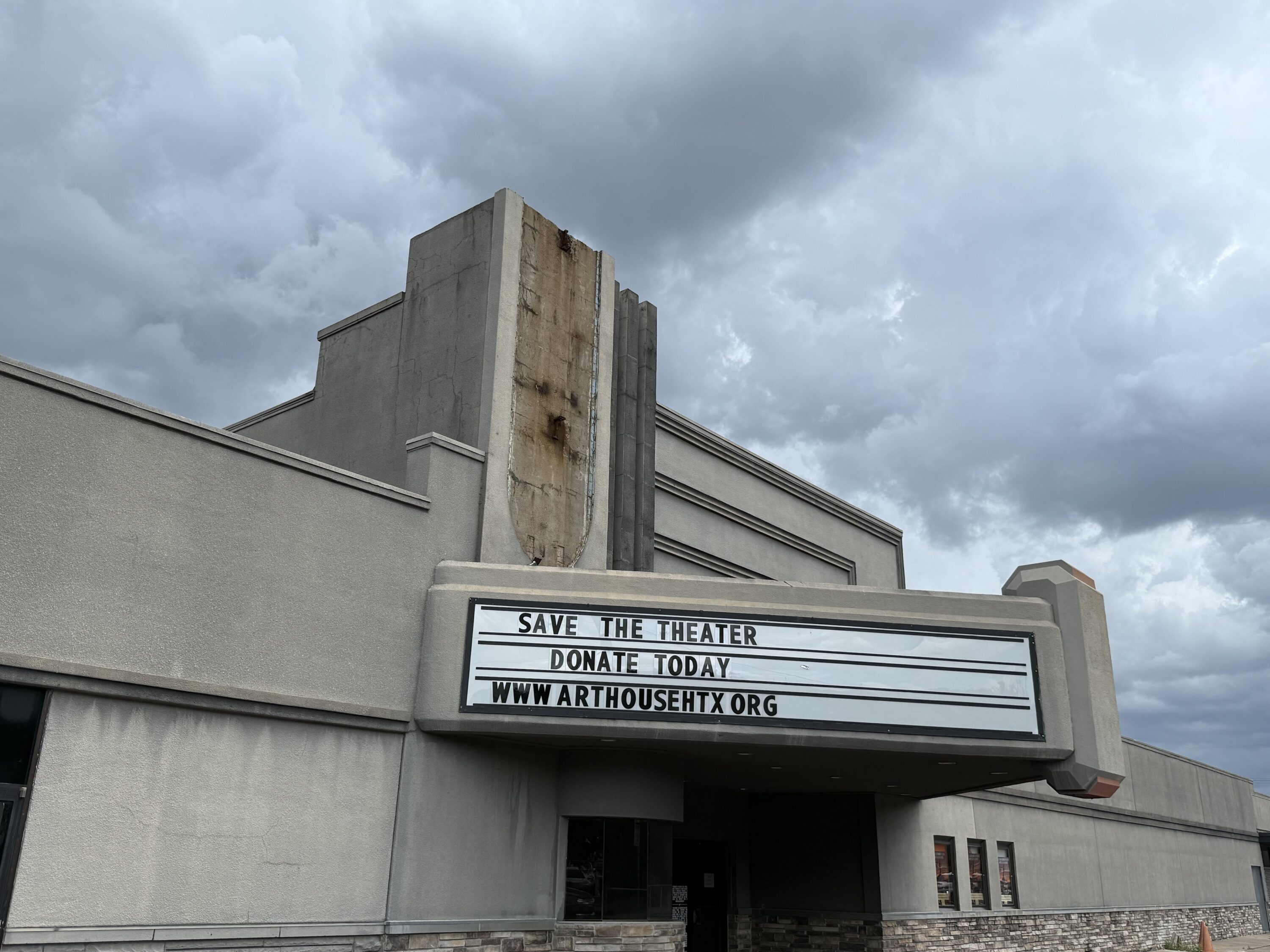 Cinema preservation group secures enough funding to buy Garden Oaks Theater