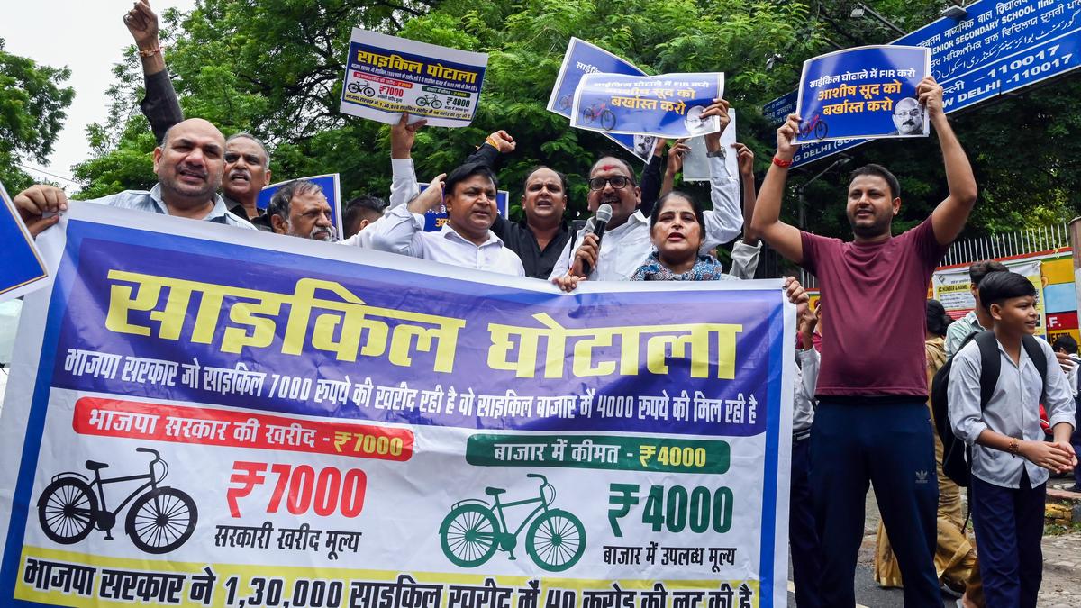 AAP protests against bicycle ‘scam’