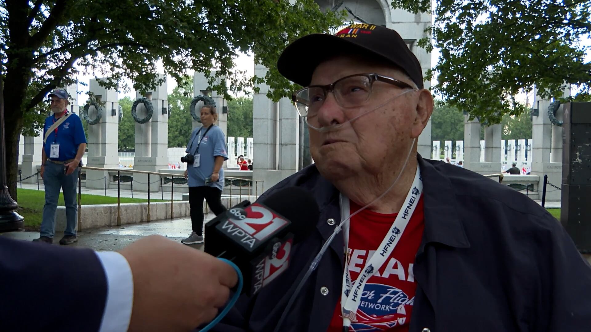 Honor flight for 99-year-old Indiana WWII veteran