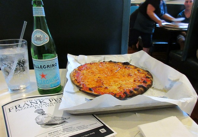 Here's a Bronx Pizzeria Owner's Deal With the Hungry and Homeless