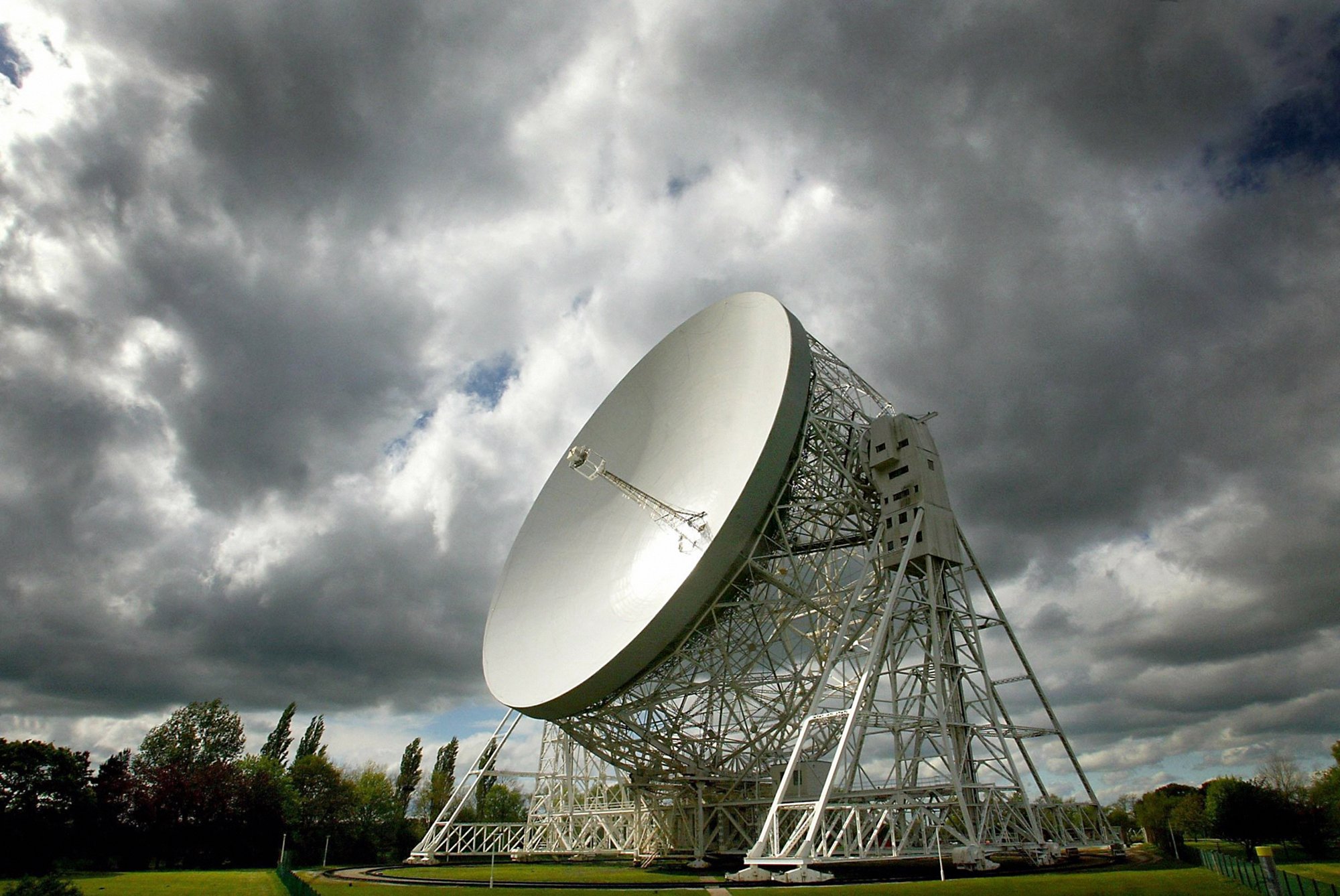 Andy Burnham vows to save iconic British telescope from closure amid fears over continued funding