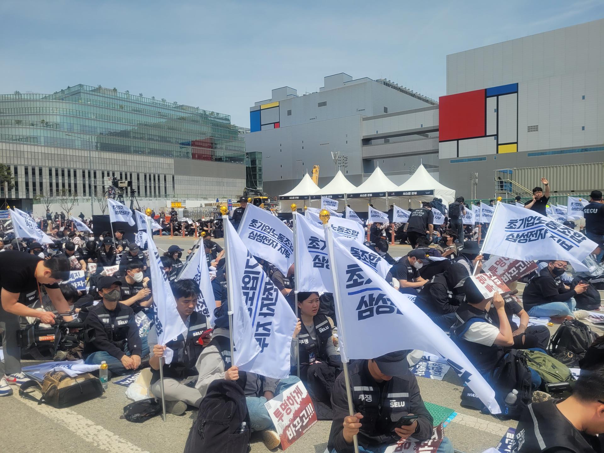 Labor ministry's new guidelines exclude profit-linked bonus demands from mandatory bargaining