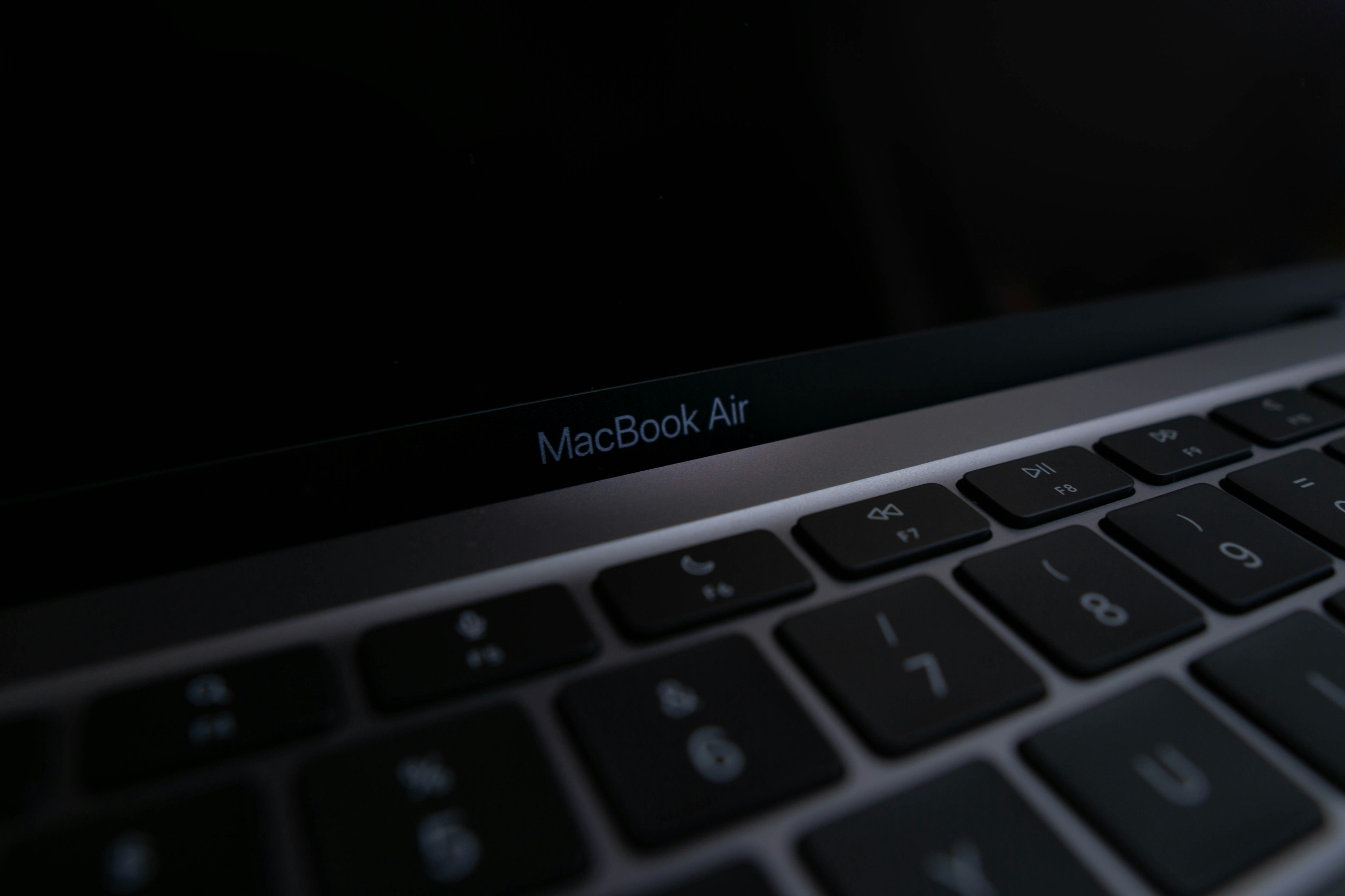 Apple Declares 2018 MacBook Air Obsolete After Closing Butterfly Keyboard Repair Program