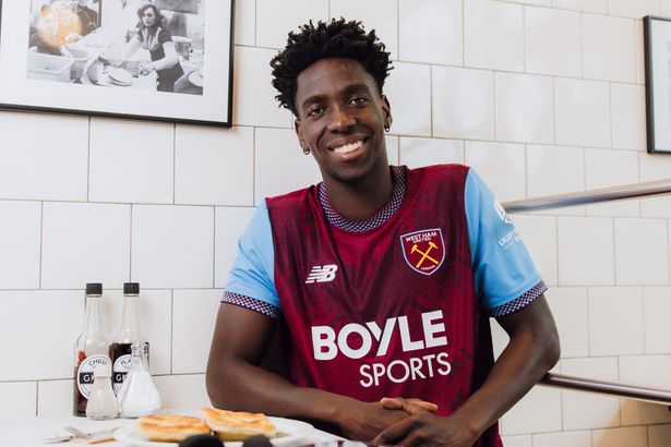 West Ham's deadline day signing explains photo outside London Stadium in 2023