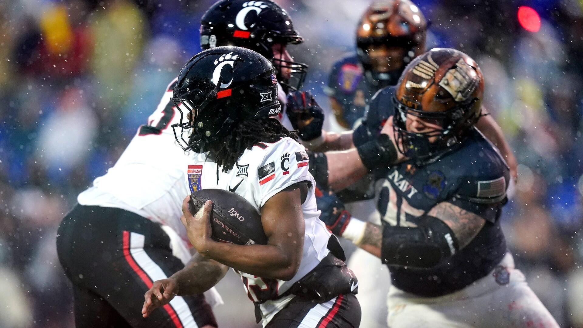 College football odds, picks, predictions for Week 1, 2026: Computer backs Auburn, Cincinnati