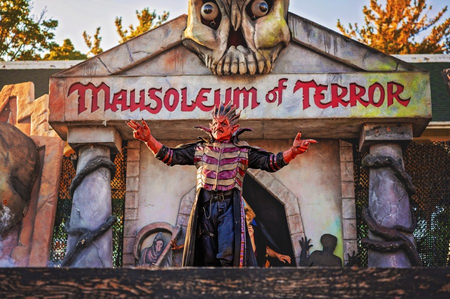 Great America announces this year's Fright Fest details, park will also be open 1 'bonus' summer day after Labor Day weekend