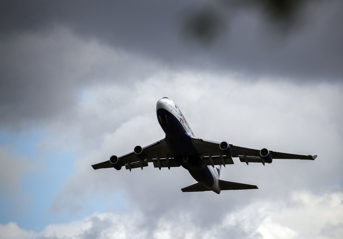 Boeing flight from Heathrow issues mid-air 'mayday' alert after electrical issues
