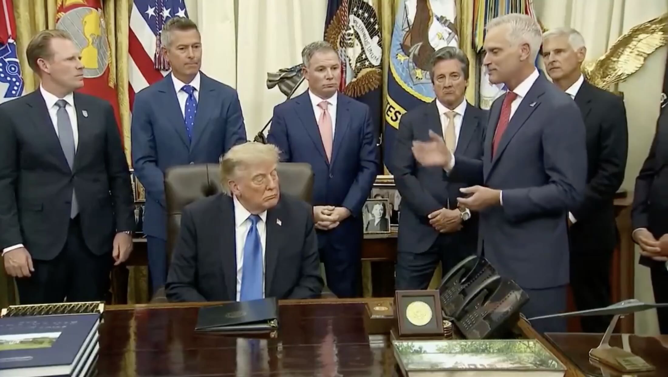 American Airlines CEO Lavishes Praise On Trump In Oval Office, And The White House Loves It