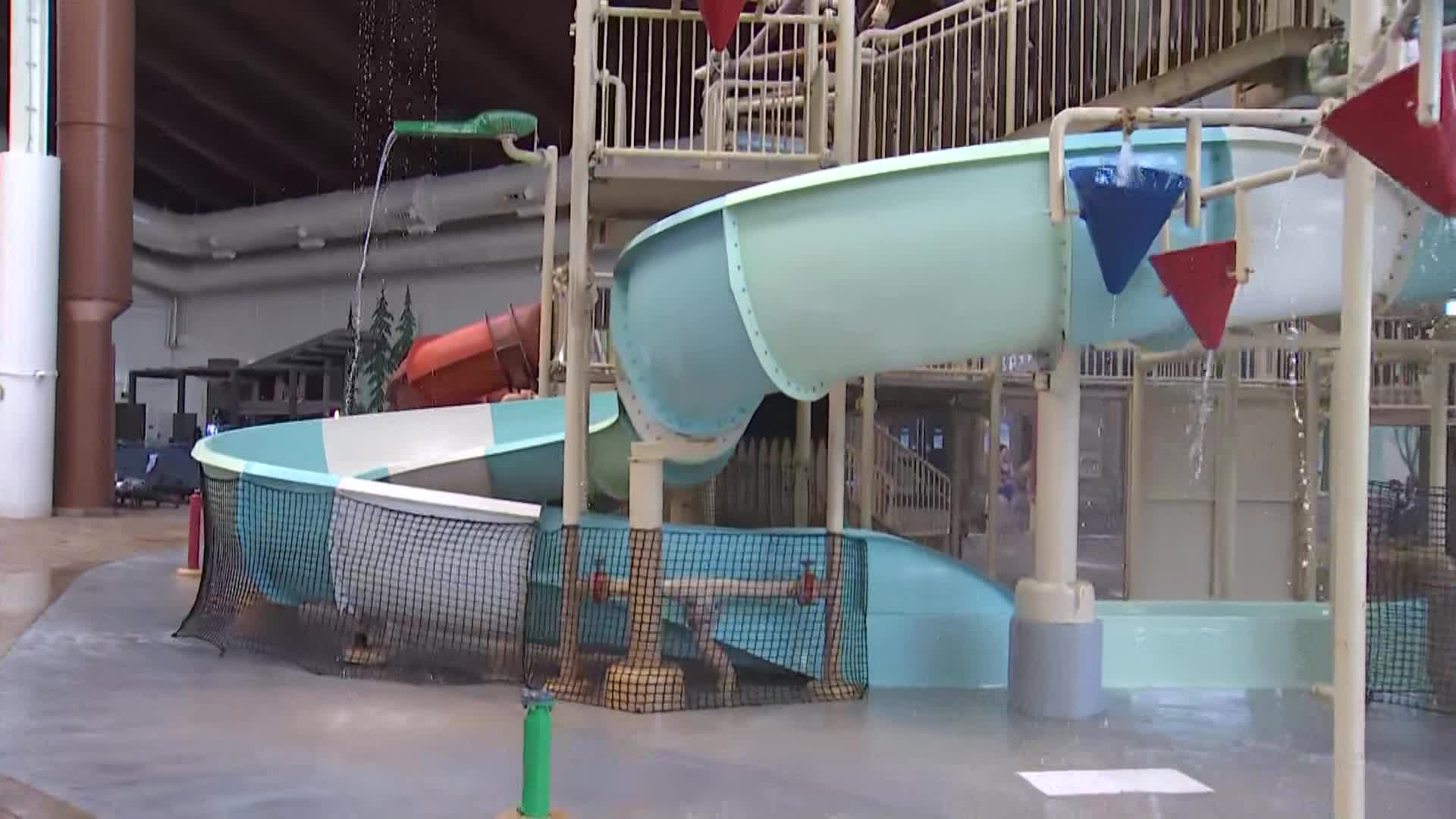 Great Wolf Lodge hosts slide-a-thon for Phoenix Children’s Hospital cancer patients